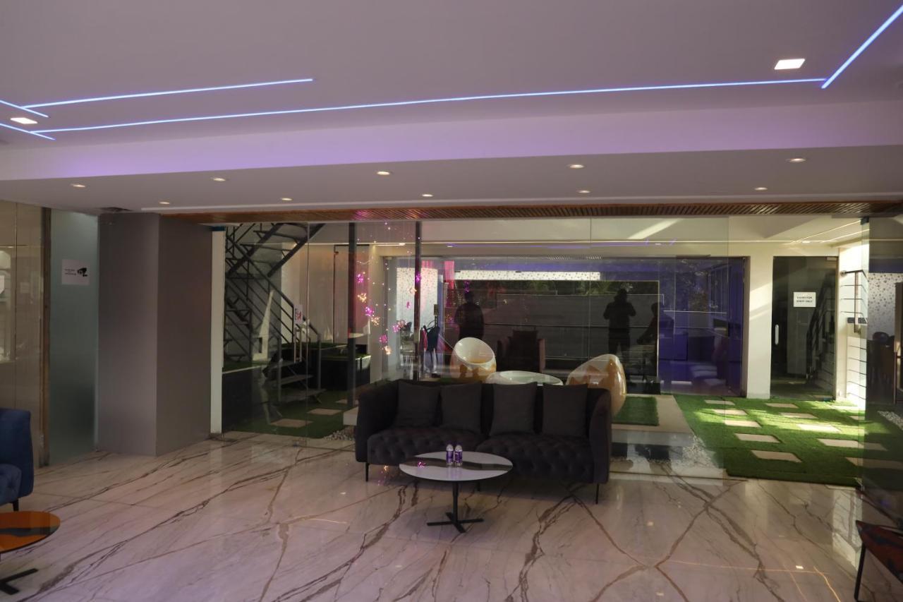 גורגאון Vaabi Saabi Hotel מראה חיצוני תמונה