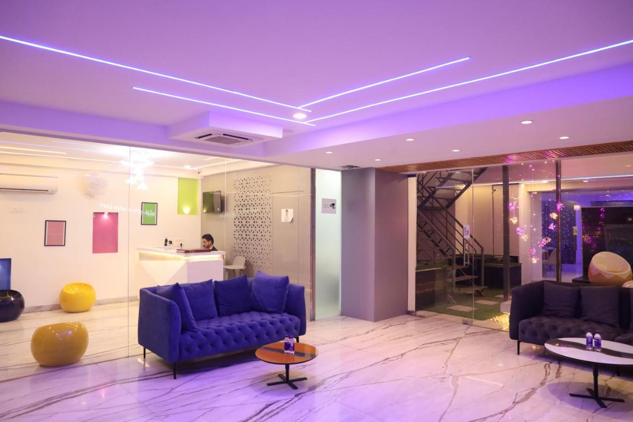 גורגאון Vaabi Saabi Hotel מראה חיצוני תמונה